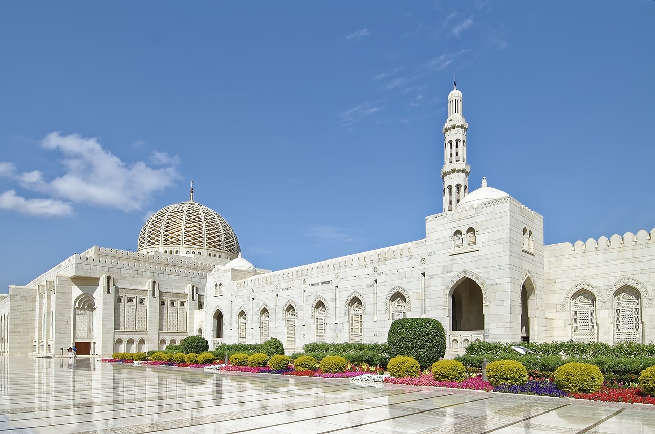 sultan-qaboos-grand-mosque-5963726_1280